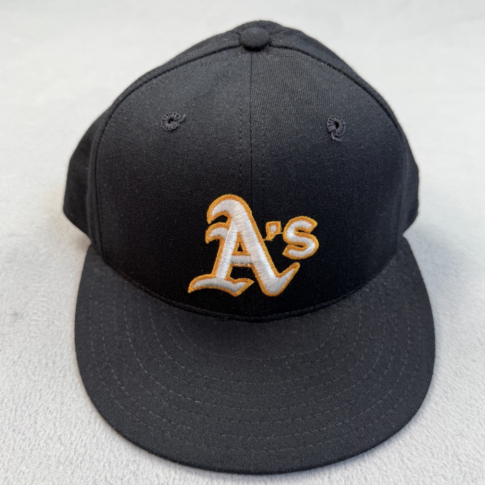 Vintage Oakland Athletics Hat Cap Fitted Mens 7 1/8 Black New Era Pro Model 80s